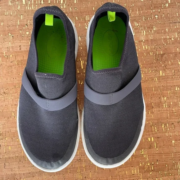 Oofos OOmg eeZee Low Shoes Womens 7 - Picture 3 of 7
